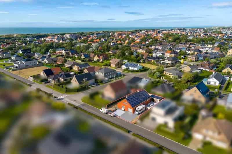 Ruime Villa Nabij Strand Bredene