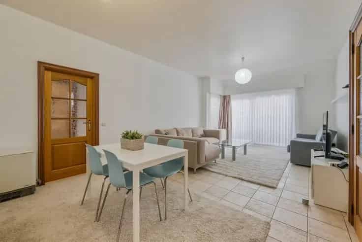 Appartement Te Koop Temse: Instapklaar 1 Slaapkamer