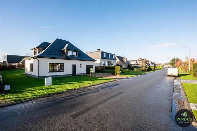 Villa te koop Eeklo 4 slaapkamers 2024 gerenoveerd