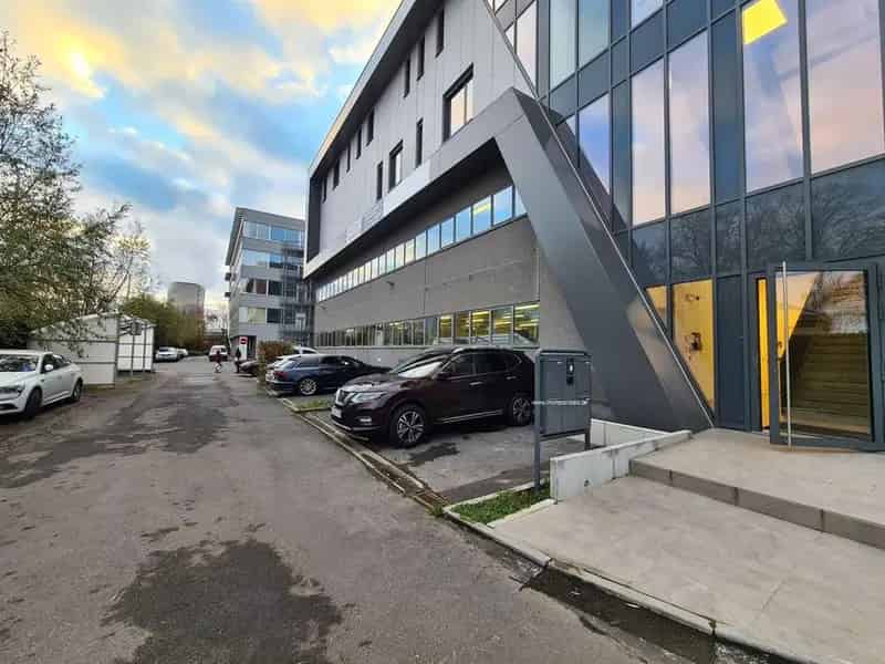 Nieuwbouw Kantoorruimte 800m² te Huur Drogenbos