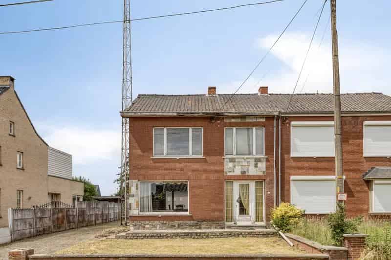 Huis te koop Laakdal: te renoveren woning met veel potentieel
