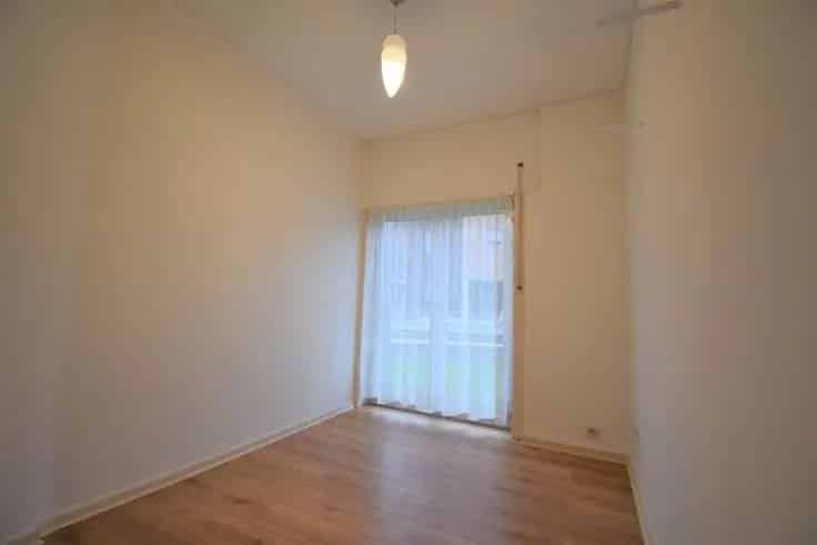 Appartement Te Koop Studio met Slaapkamer Garage