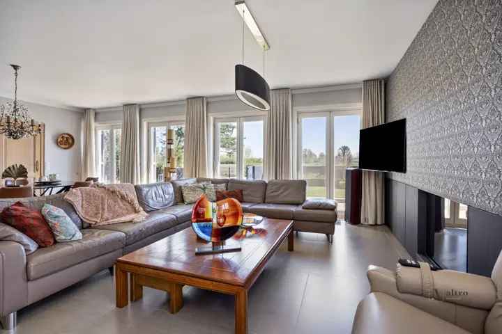 Villa te koop in Bellem - Stijlvolle woning met zwembad