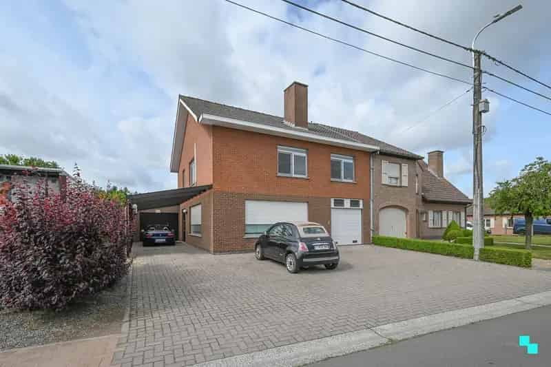Ruime woning 4 slaapkamers Roeselare