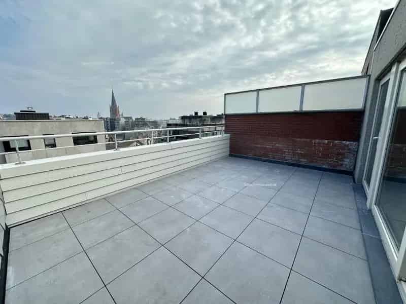 Penthouse te Koop Oostende 1 Slaapkamer Grote Terrassen Zeezicht