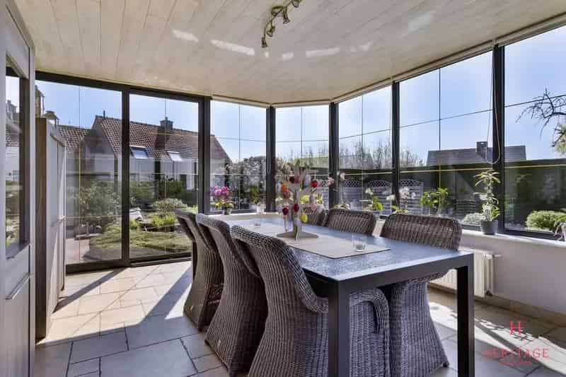 Huis te koop Ursel: Ruime energiezuinige woning nabij centrum