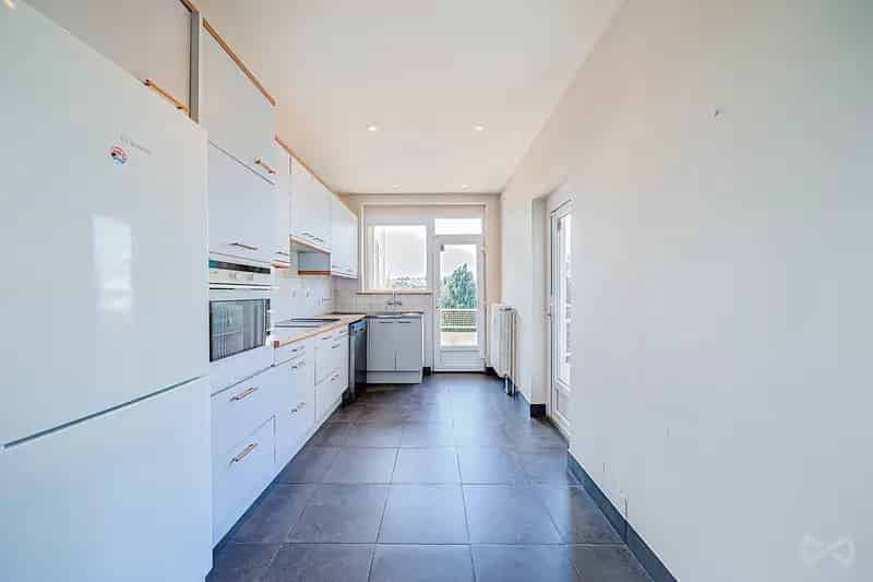 Appartement met drie slaapkamers in Ixelles