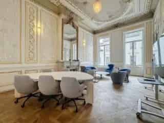 Kantoor te Koop Elsene - Haussmann Gebouw - Renovatie