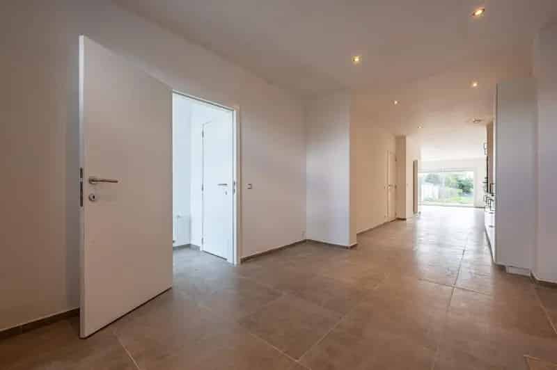 Gerenoveerde woning met 3 slaapkamers te koop