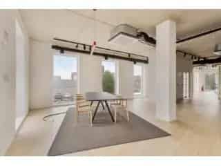 Kantoor te koop Sint-Pieters-Leeuw 497m²