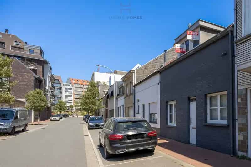 Charmante woning Heist Strand
