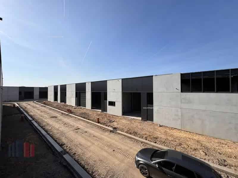 Nieuwbouw KMO Unit te Koop Pittem 90m²