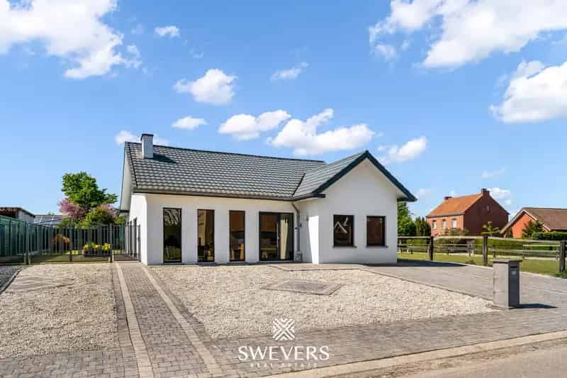 Gelijkvloerse woning te Hasselt 168m²  2 slaapkamers  Garage  Zolder