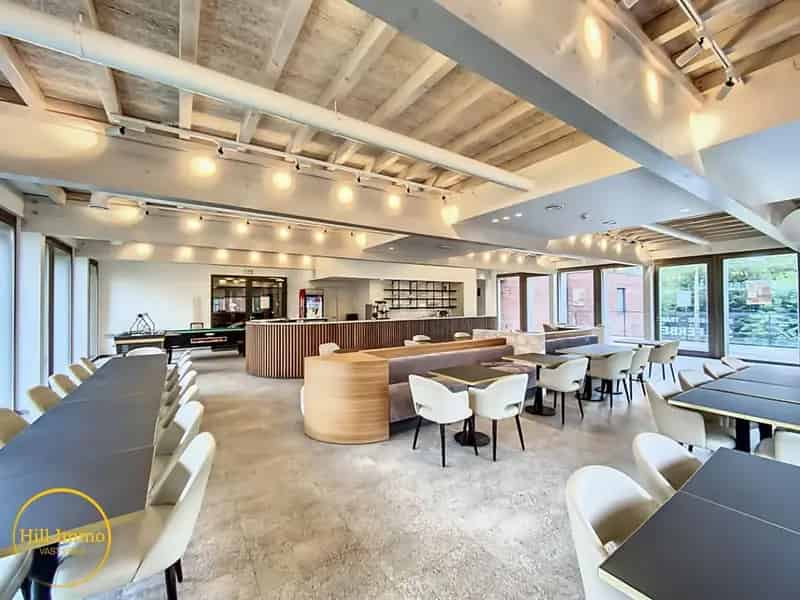 Handelspand te Huur Westouter: Brasserie Volledig Ingericht