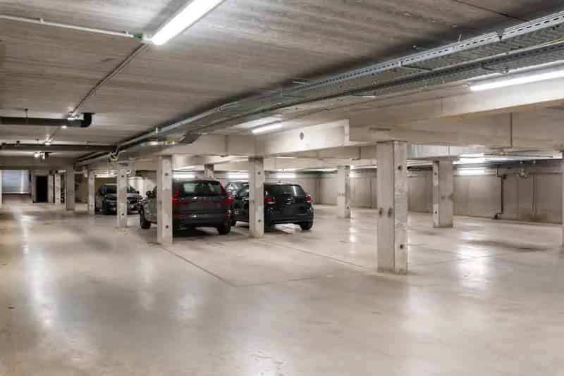 Autostaanplaatsen Haantjeslei Volledig Aanbod
