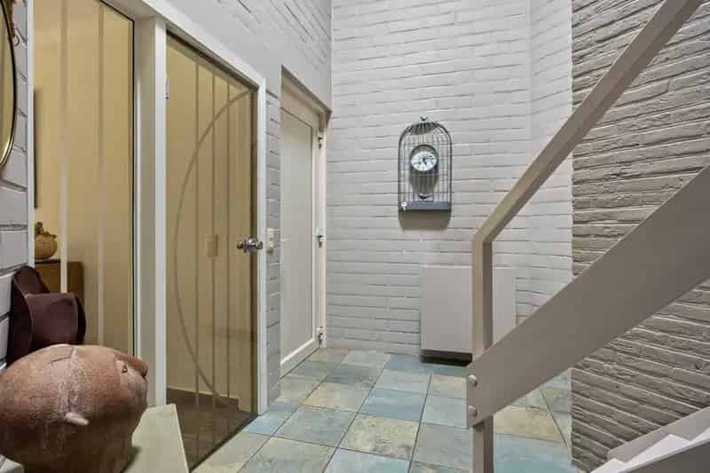 Huis te koop Zutendaal: Gerenoveerde woning met praktijkruimte