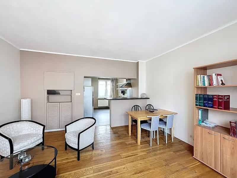 2 Slaapkamer Appartement te Huur Laken Terras Garage