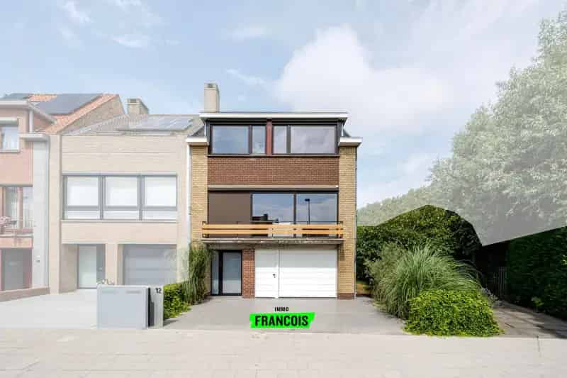 Ruime gezinswoning met tuin te Stene