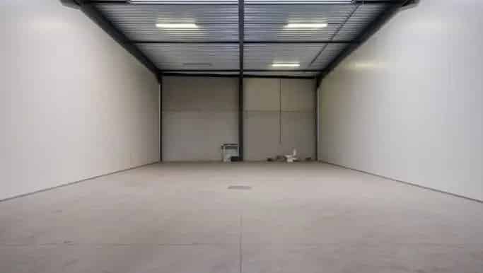 Magazijn te huur Zwevezele 308m²