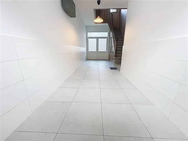 8 Slaapkamers Grote Tuin Appartement Te Koop