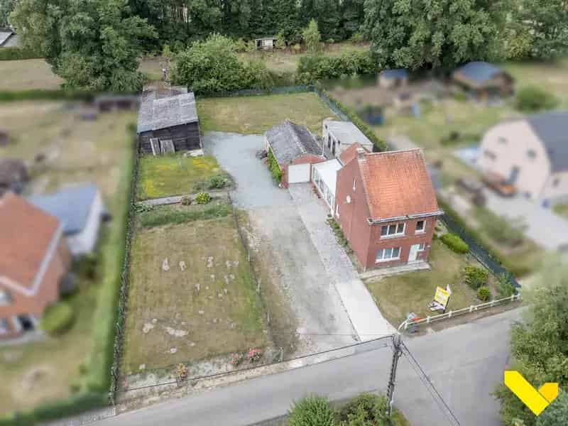 Huis te huur Te renoveren woning met veel potentieel