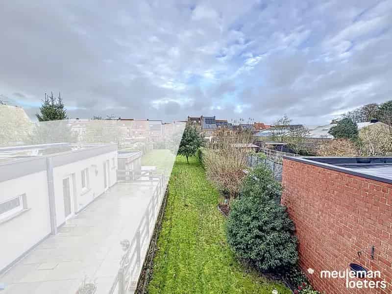 Te Huur: Opbrengsteigendom met 2 Appartementen nabij Brugge