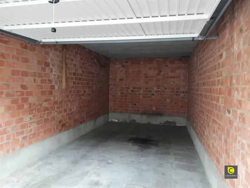 Ruime bovengrondse garagebox op zeer centrale ligging