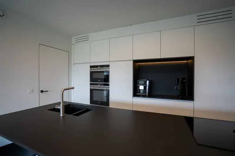 Appartement te koop: 2 slaapkamers, ruim terras, moderne afwerking