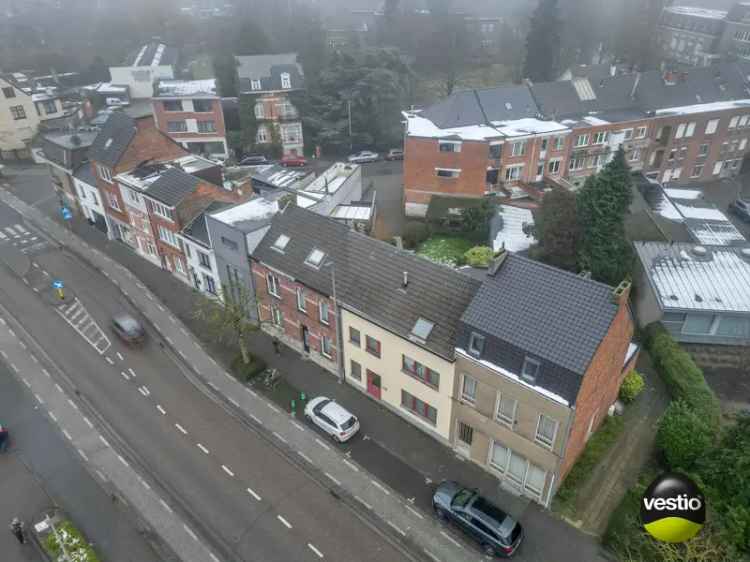 Te koop ruime woning met kantoor praktijkruimte binnen grote ring Hasselt