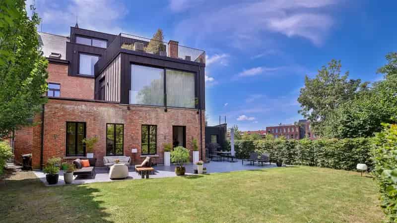 Appartement te koop Burcht: Luxueus GLV met Tuin