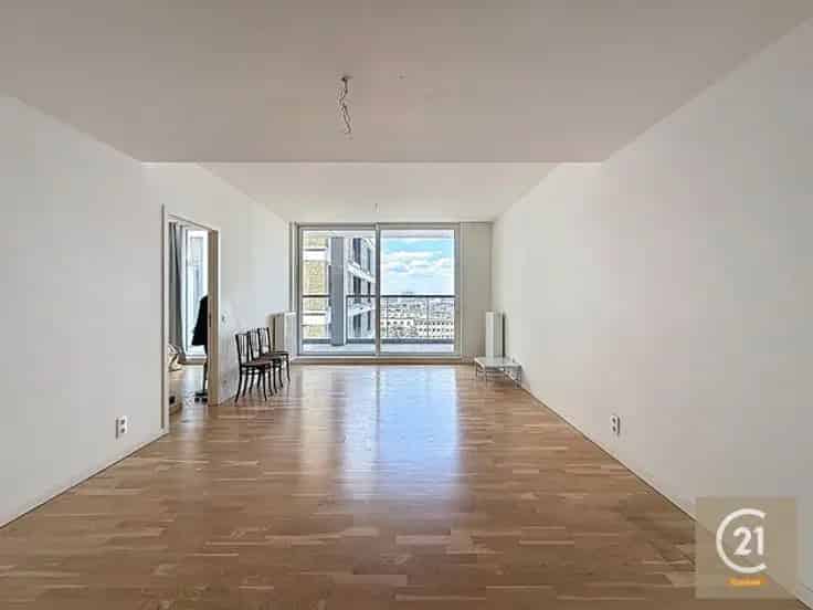 Modern Appartement Te Koop Brussel 103m² Terras Parking