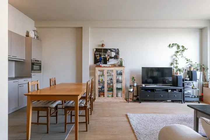 Appartement te koop Gent: 2 slaapkamers, groot terras