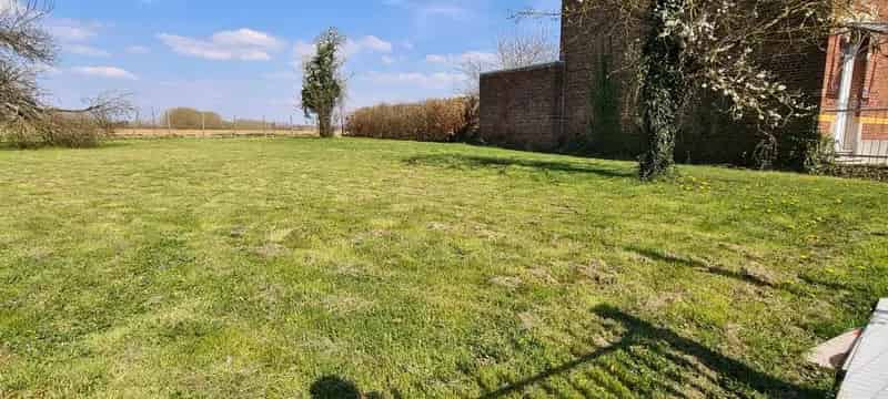 Grond te huur: Hoekperceel 803m² - Halfopen Bebouwing