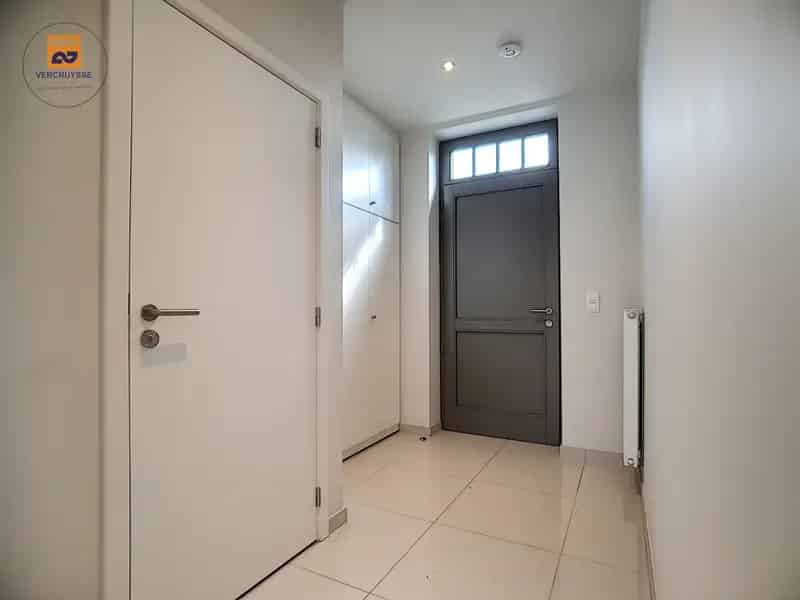 Huis te huur 4 slaapkamers nieuwbouw rustige locatie