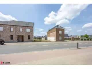 Bouwgrond te Koop Bavikhove 713m2 Appartementen Garages