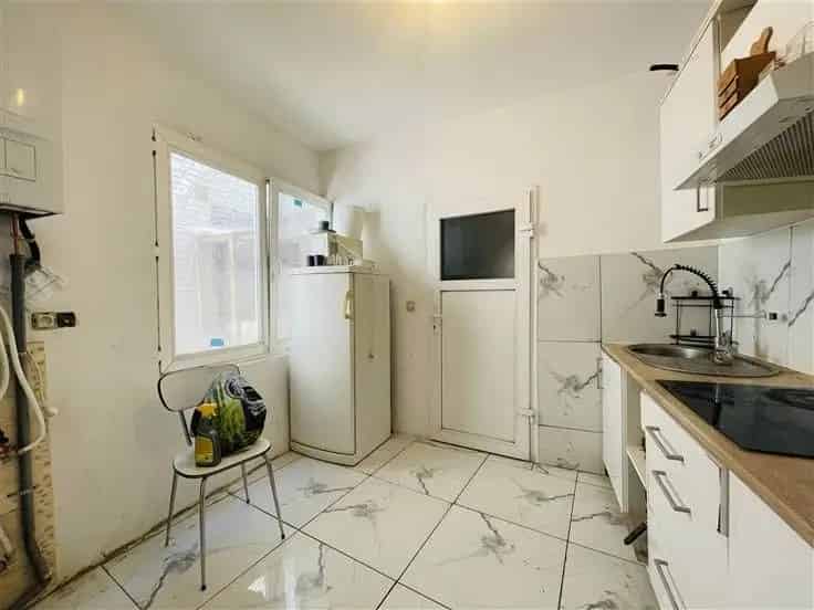 Appartementsblok Te Koop Outremeuse 3x1 Slaapkamer