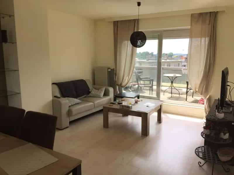 Penthouse 1 slaapkamer Dilbeek ruim terras zuidgericht