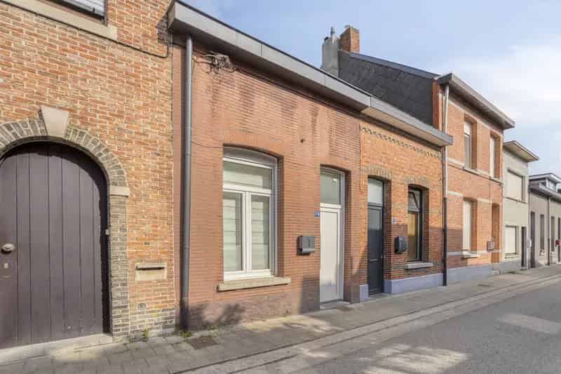 Gerenoveerde 2 Slaapkamers Huis te Koop Herentals Centrum