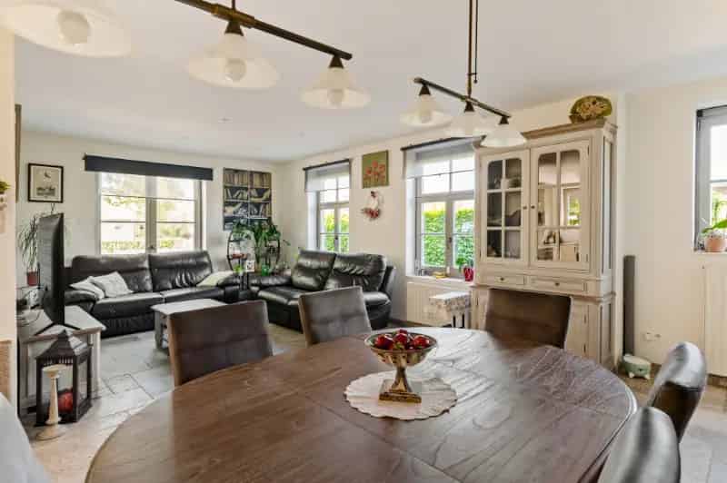 Recente Ruime Villa 4 7 Slaapkamers Schelle