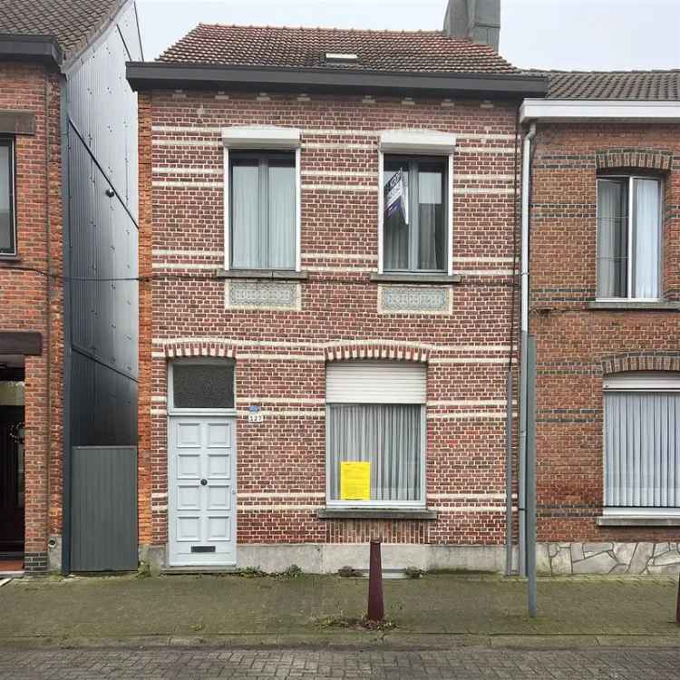Te renoveren woning Kontich-Centraal 194m²
