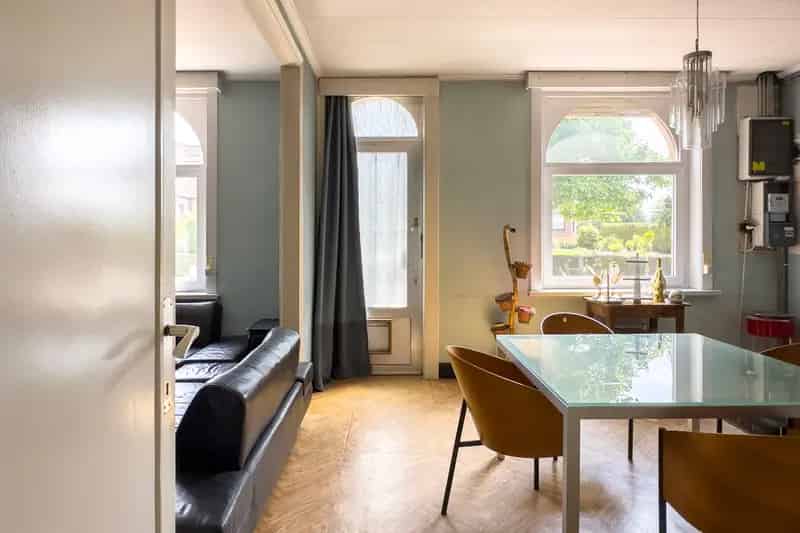 Huis te koop Oosterzele: te renoveren woning met mogelijkheden