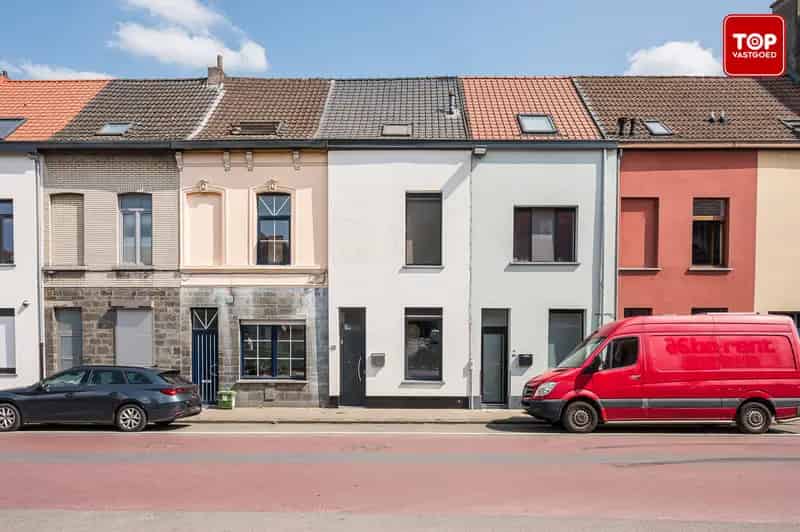 Huis te huur 3 slaapkamers rustig gelegen gerenoveerd