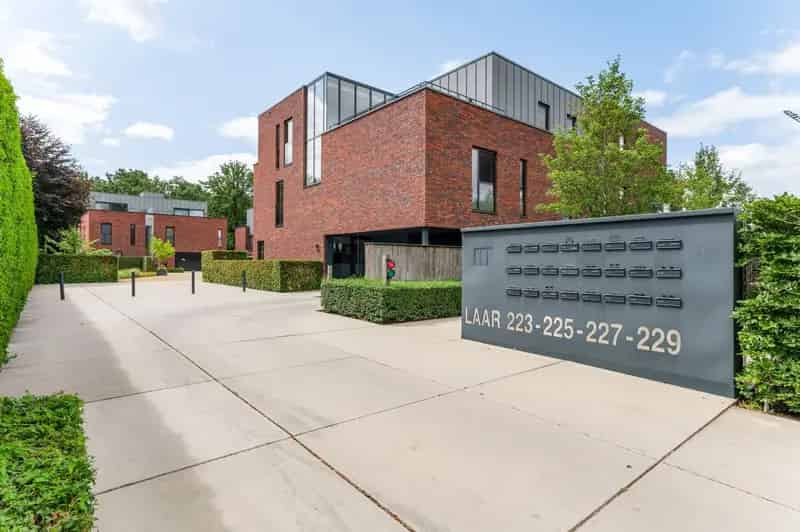 Penthouse te koop: 1 slaapkamer, dakterras, garage