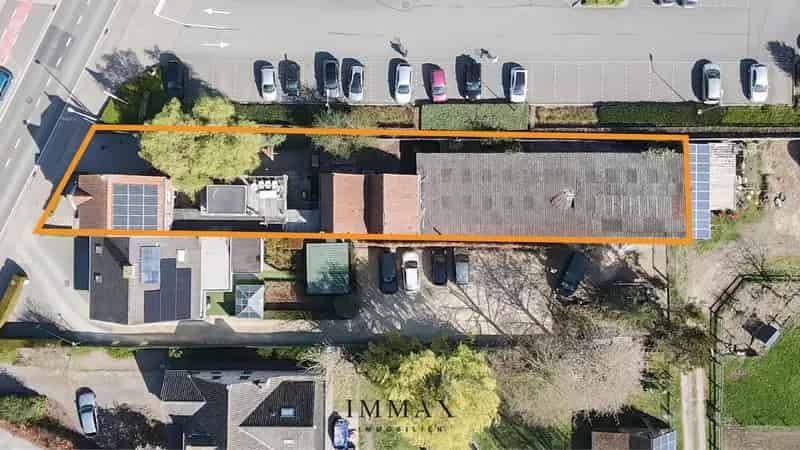 Huis te koop: Instapklare woning met kapsalon en loods