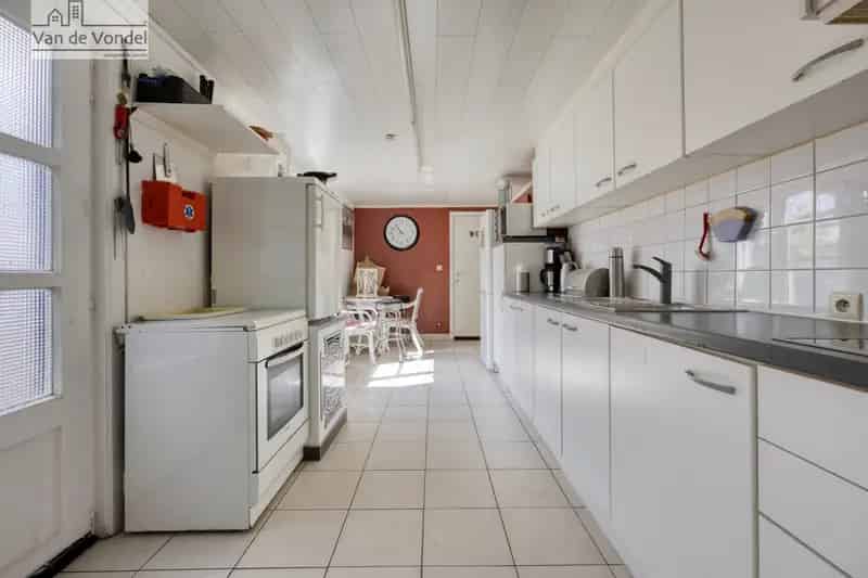 Huis te huur Erembodegem 3 slaapkamers grote tuin oprit 4 wagens