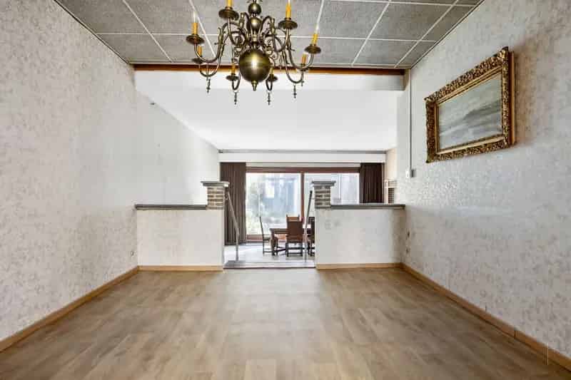 Huis te koop Sint Niklaas: Ruime gezinswoning met garage