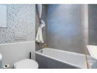 Appartement te Huur Ukkel 68m² Gemeubileerd Nabij Winkels