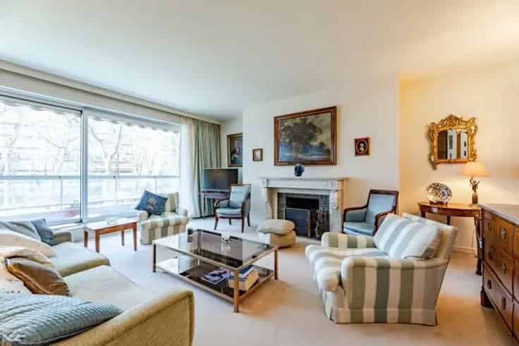 Appartement te Koop Messidor 212m2 Terras 24m2