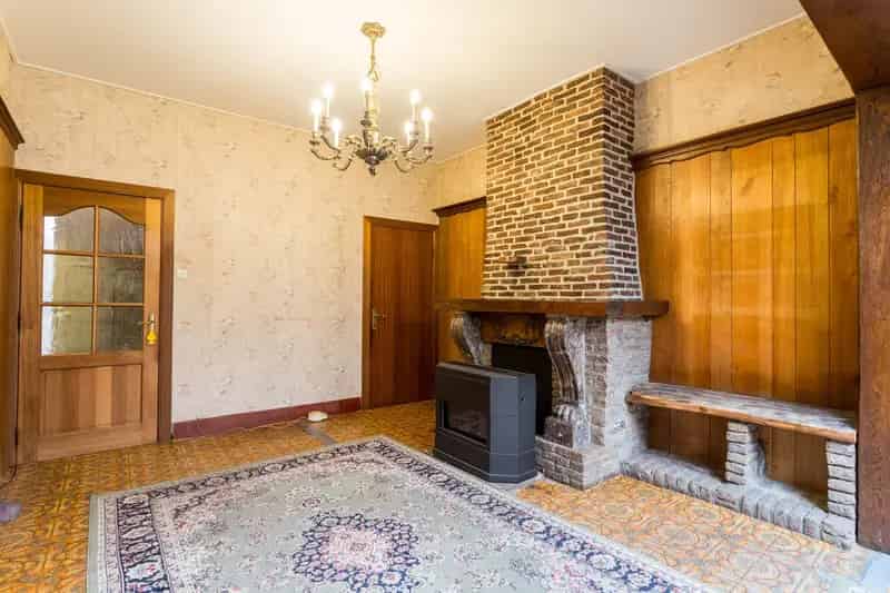 Huis te koop Harelbeke: Charmante woning met garage en tuin