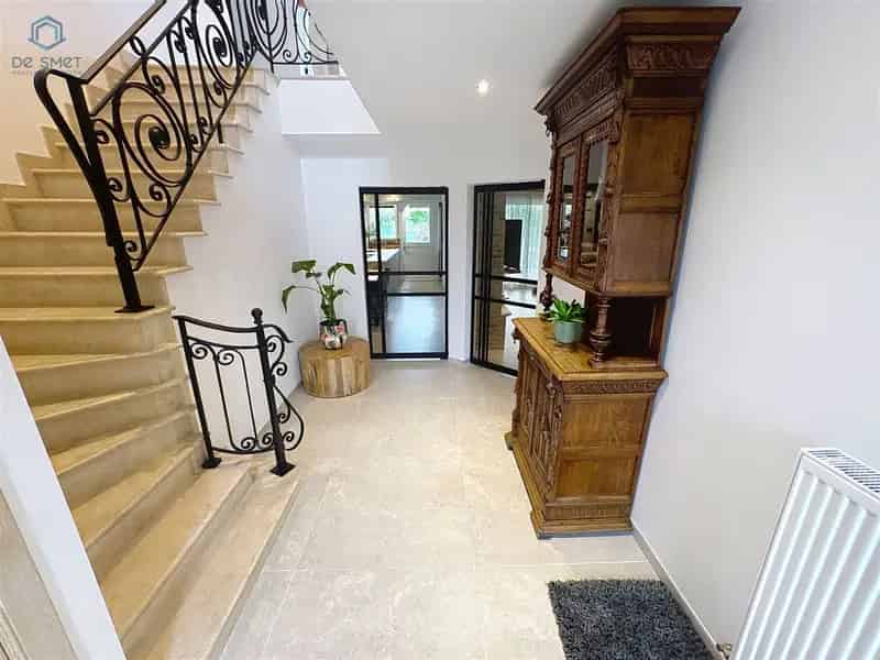 Huis te huur: Gerenoveerde villa 4 slaapkamers zwembad garage